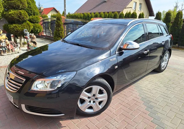 samochody osobowe Opel Insignia cena 24900 przebieg: 247000, rok produkcji 2011 z Dukla